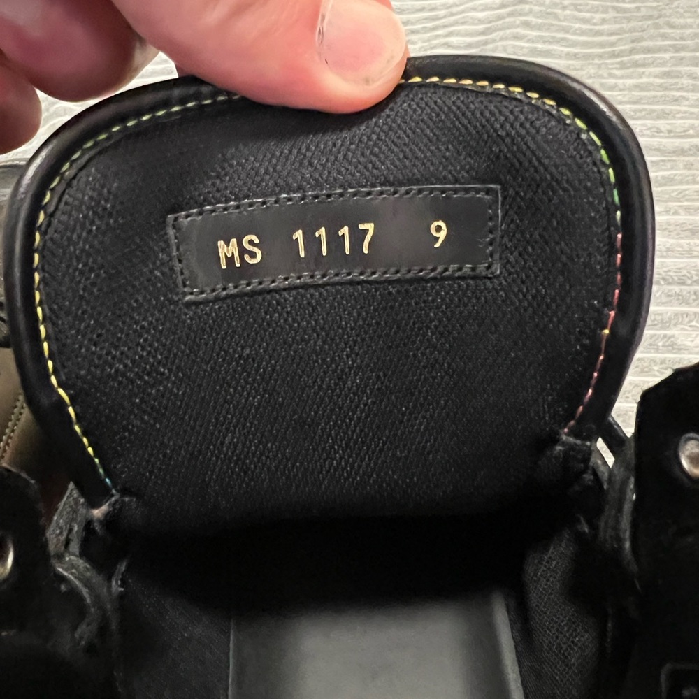 Louis Vuitton Rivoli High Top Sneakers Size LV9 US10/10.5 Like New Condition - Picture 8 of 10